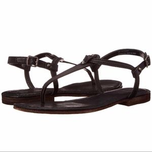 FRYE Carson T-Strap Leather Sandal